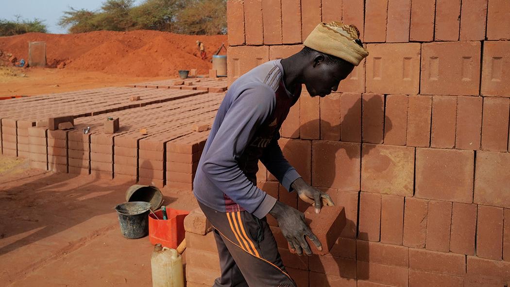 La terre cuite : L’avenir de la construction en Afrique ?
