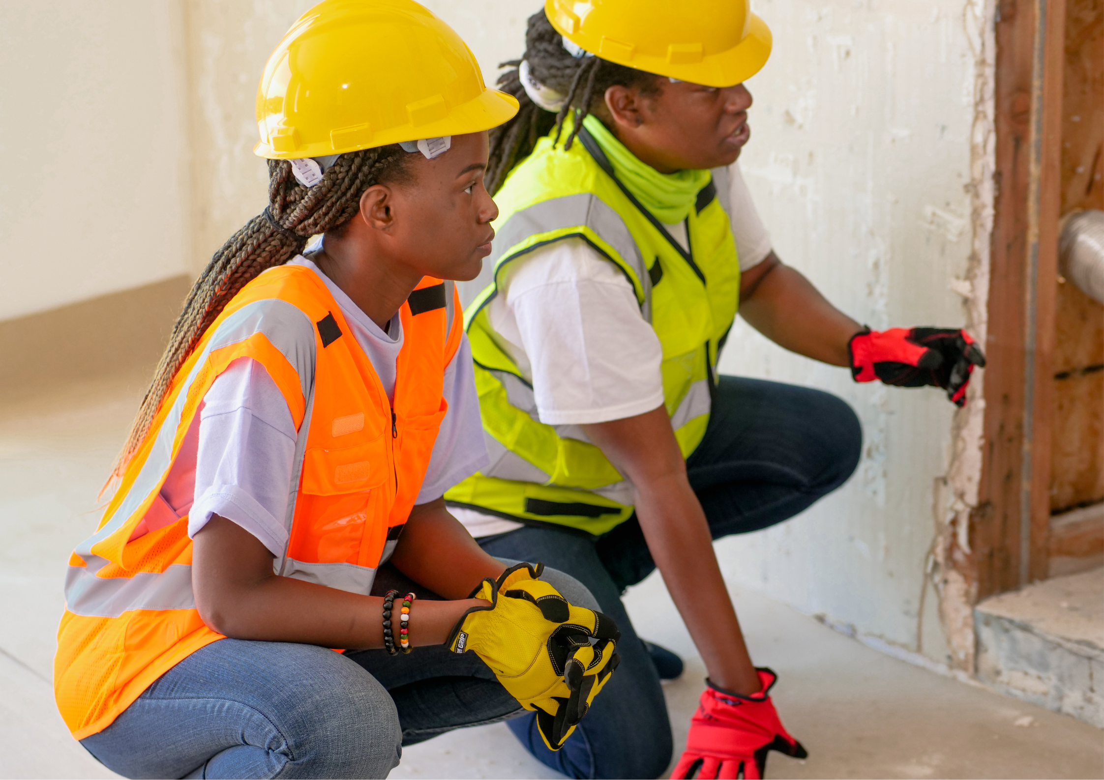Femmes et précarité financière : qui sont ces femmes qui travaillent et n’arrivent pas à investir ?